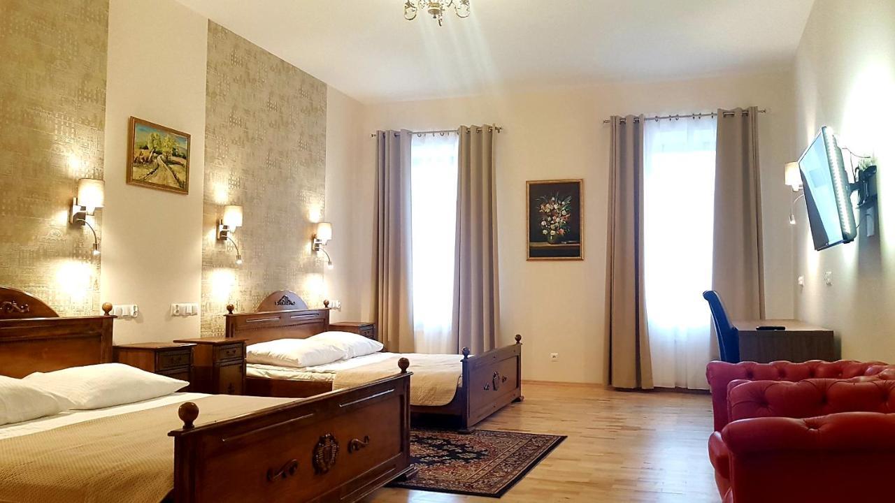Euro Aparthotel Tarnów 外观 照片