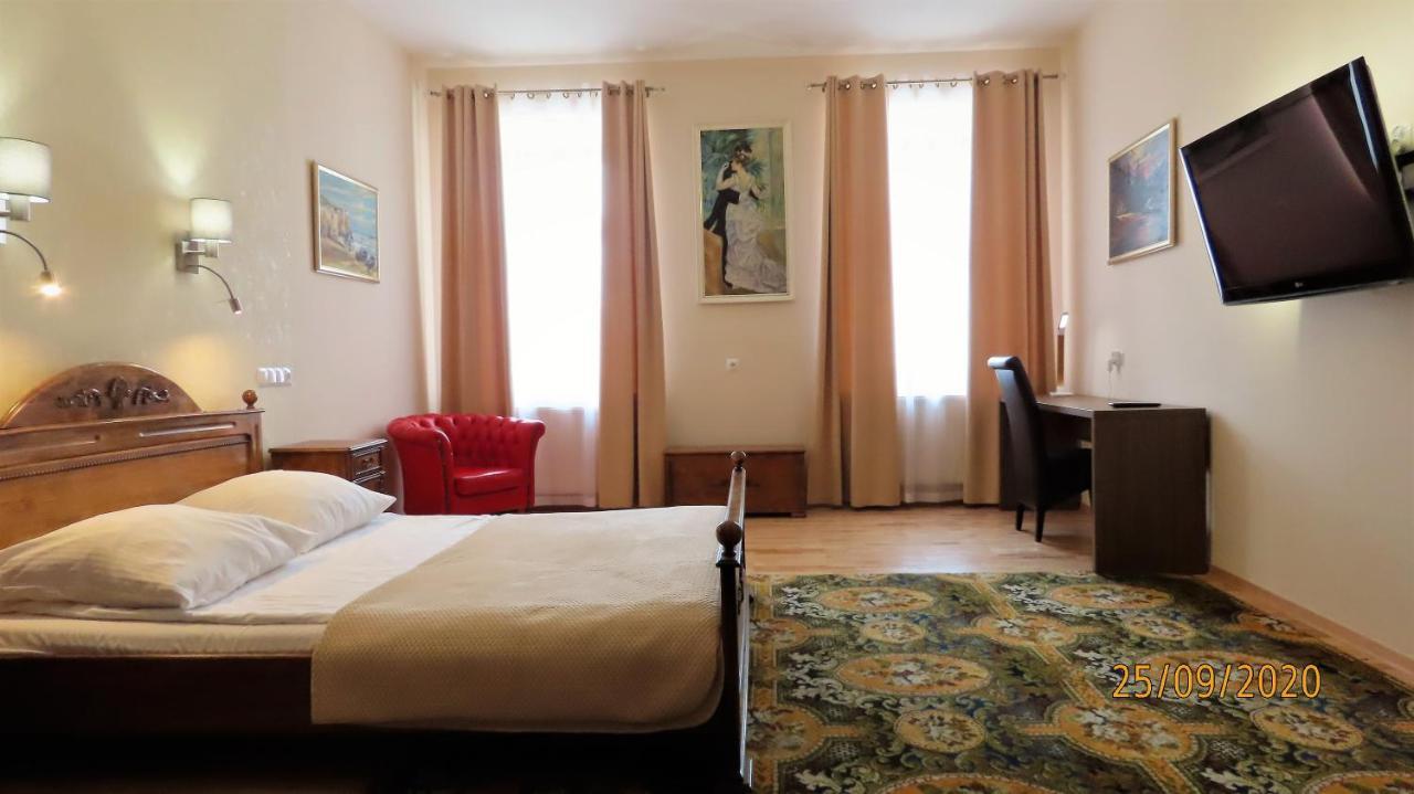 Euro Aparthotel Tarnów 外观 照片