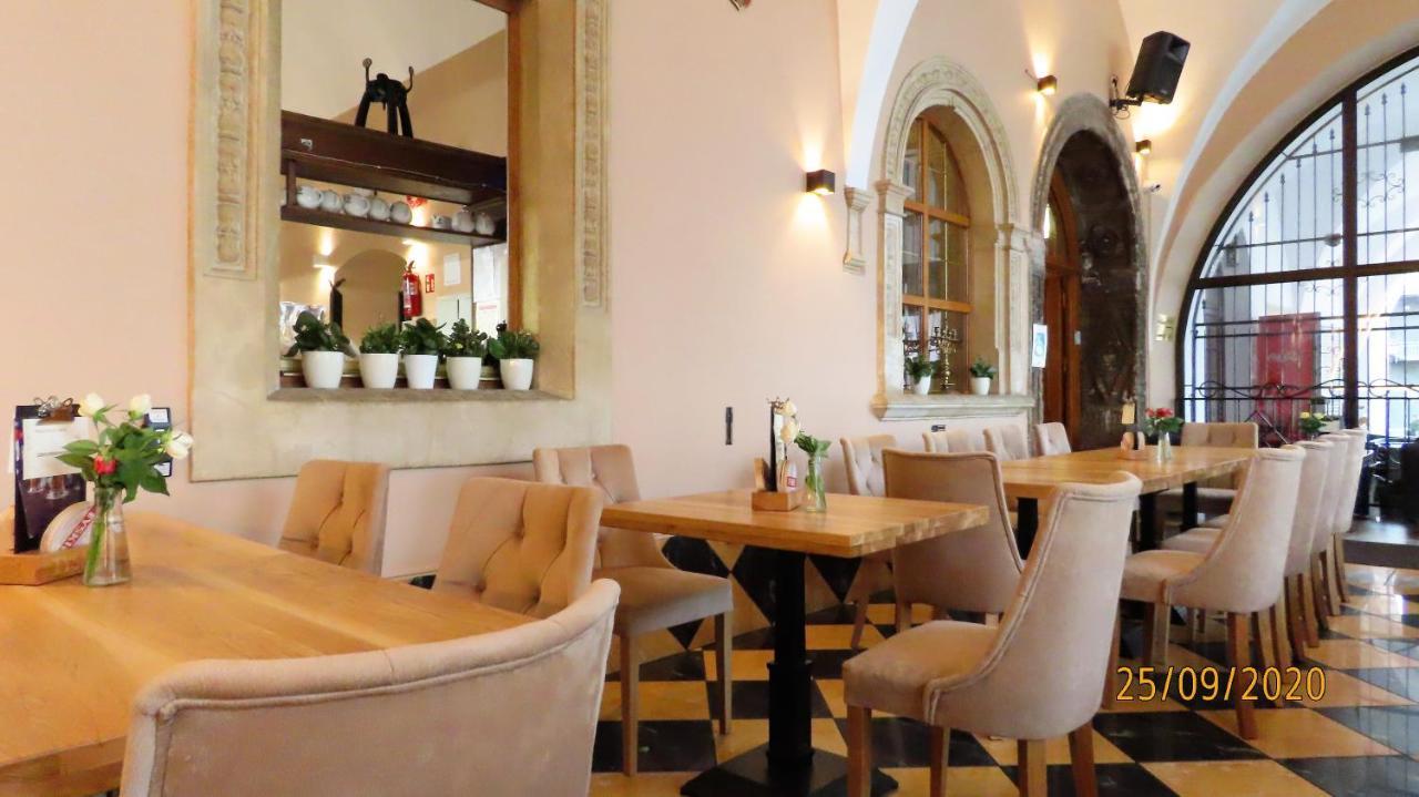 Euro Aparthotel Tarnów 外观 照片