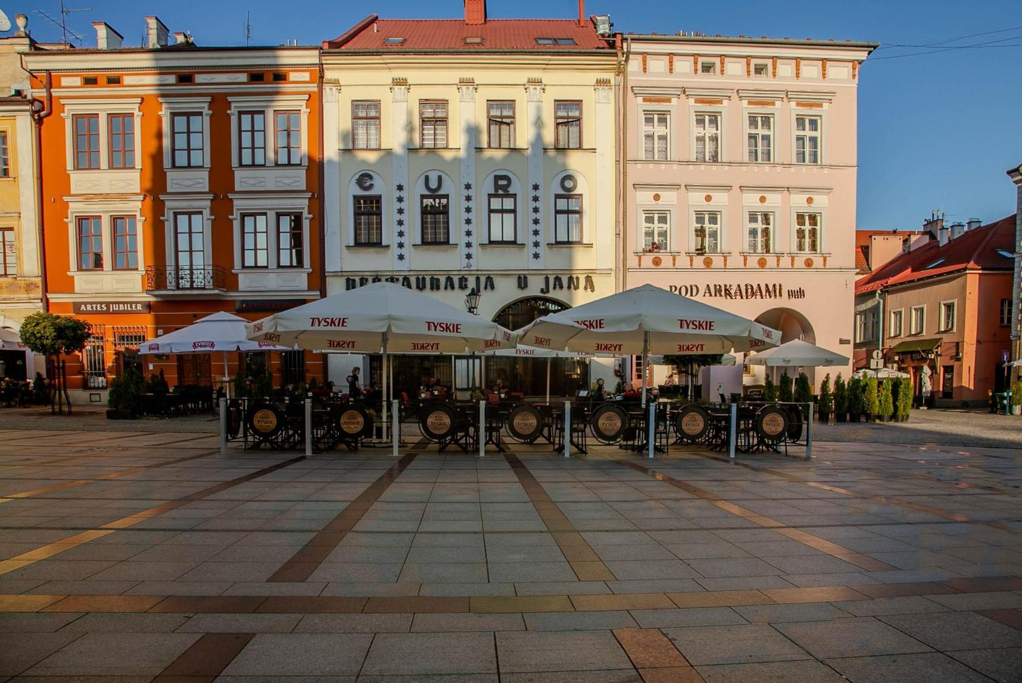 Euro Aparthotel Tarnów 外观 照片
