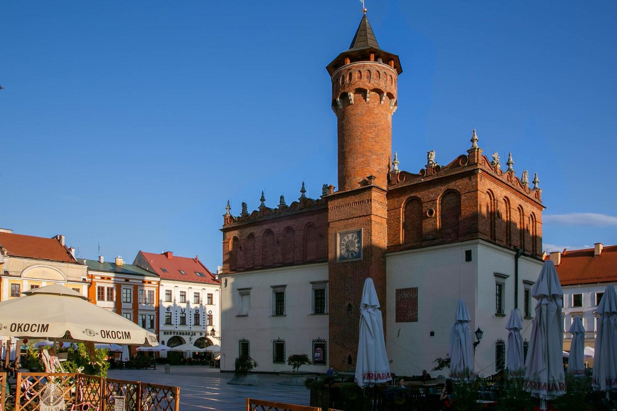 Euro Aparthotel Tarnów 外观 照片