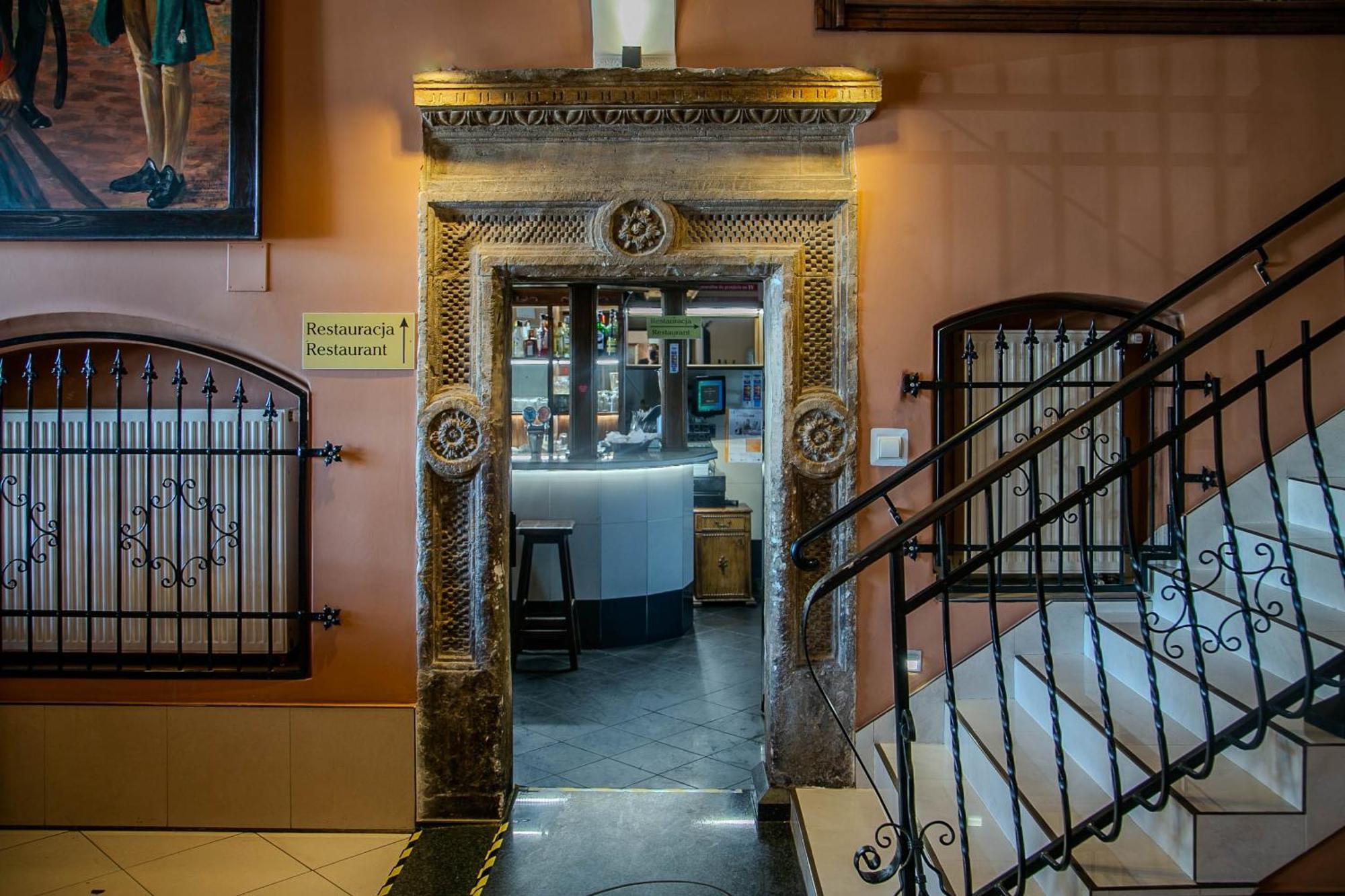 Euro Aparthotel Tarnów 外观 照片